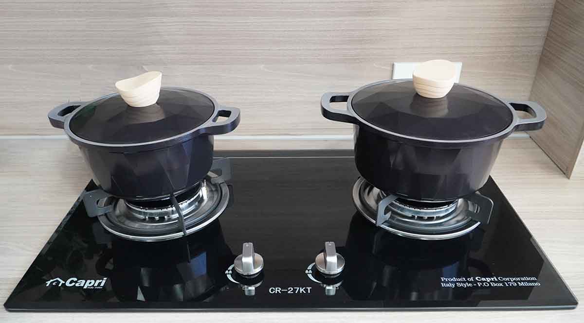 Gas stove